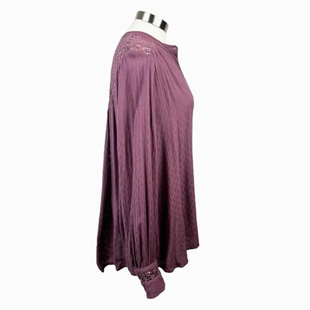 Free People Purple Crochet‎ Back Shirt Size Small